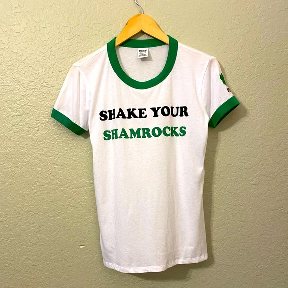 ☘️ NWOT Shake Your Shamrocks T ☘️ - Picture 2 of 7